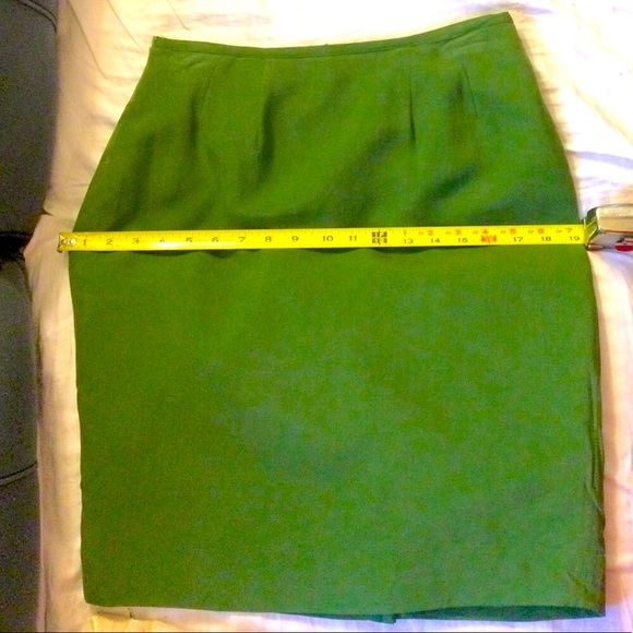 VTG 100% PURE SILK SKIRT BY JENNIFER MOORE IN MOSS GREEN - Picture 6 of 6